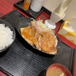 ぶたまる食堂 - 