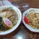 Koutoku - ラーメンとチャーハン セット 1200円