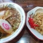 幸徳 - ラーメンとチャーハン セット 1200円