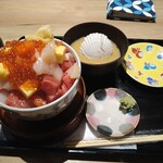 札幌海鮮丼専門店 すしどんぶり - 