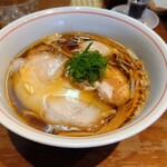 ラーメン屋 トイ・ボックス - 味玉醤油ラーメン