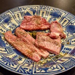 肉 希々 - 