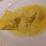 アドゥエパッシ - リコッタチーズのラビオリ