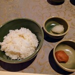 Sandaya Honten Nakamozu - ご飯、梅干し