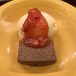 赤坂 菊乃井 - 昼懐石１５７３０円。ミルクアイス カカオ豆腐。カカオ豆腐は、前のイメージよりもカカオの香りが強く、とても美味しくいただきました（╹◡╹）