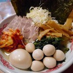 泡家系ラーメン酒場 Shinzan - この迫力　どう！