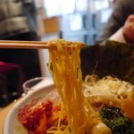 泡家系ラーメン酒場 Shinzan - 細麺にしました