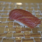 群来膳 - 天然マグロの中トロ