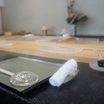 群来膳 - 清楚なカウンター