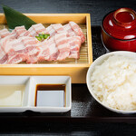 韓感 - 豚カルビ定食