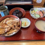 Sumibiyaki Butadon Kashiwaya - 豚丼　大盛り