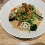 野菜たっぷりタンメン べじたん セントレア店 - 