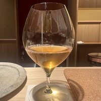鮨 由う - 