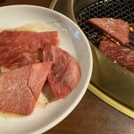 Yakiniku Horumon Sansuien - 