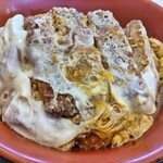 釜焼鳥本舗おやひなや - セットのかつ丼