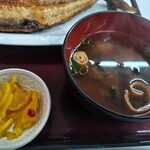 ヒモノ食堂 - 漬け物と味噌汁