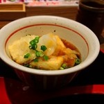 Kibiya - 揚げ出し豆腐。揚げ茄子も入っている。