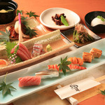 Sushi Kougetsu - 季節ごとに変わる旬のネタをはじめ、本格的な味わいを気軽におたのしみいただけるコースになります。