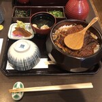 あつた蓬莱軒 本店 - 