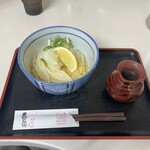 Teuchi Udon Kano U - ぶっかけ(ひやあつ) 680円