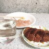 肉のまえかわ - 料理写真:メンチ、ささみ ＆コップ酒