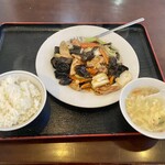 京華 - キクラゲと豚肉炒め 小ライス
