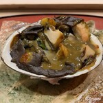 御料理 寺沢 - 鮑と北寄貝と銀杏の貝焼