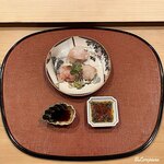 御料理 寺沢 - ぶどう海老､星鰈､鮎魚女の造りを割醤油とちり酢にて