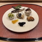 御料理 寺沢 - 柊鰯に赤海鼠の茶ぶり､河豚の粕漬焼､香茸､金柑砂糖煮､浸し豆､牡蠣の竜田揚げ田楽風