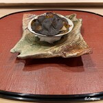 御料理 寺沢 - 鮑と北寄貝と銀杏の貝焼