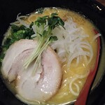 ラーメン シェルター - 料理写真: