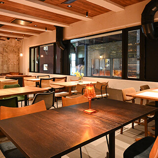 世界的有名デザイナーが手掛けたオシャレ空間で素敵なひとときを