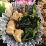 おにぎりの桃太郎 - みかんを使った東坡肉（トンポウロー＝中華の豚の角煮）ほうれん草炒め