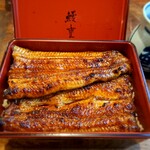 鰻重 - かりっとふわふわ