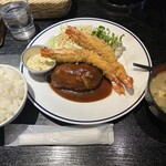 Mashu Tei - ビーフハンバーグ&海老フライプレート+定食(ごはん・豚汁) 