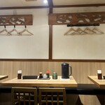 脳天屋 本家 - 11時20分の店内。この15分後には満席。