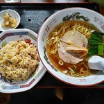 萬宝飯店 - 半チャンラーメンセット