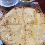 ダナパニ - チーズナン