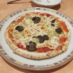 サイゼリヤ - きのこと野菜のピザ
