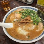 徒歩徒歩亭 - ワンタン麺（醤油）