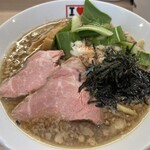 まるぎん商店 - 和脂醤油らーめん 1,100円