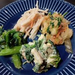 ペダラーダ - 　白菜ナムル　卵サラダ　小松菜ナムル　牛蒡サラダ