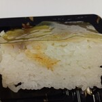 築地寿司岩 - サバの押し寿司断面