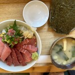 本鮪丼なかばやし - 料理写真: