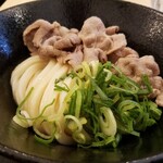 Sanuki Udon Sakaba Kawakin - 肉ぷっかけ　900円