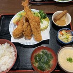 まる信 食堂 - 