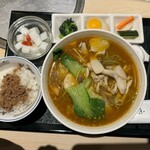 天香回味 - 辛口：天香 薬膳クロレラ入り翡翠麺セット（台湾風豚そぼろご飯）