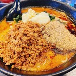 地獄の担担麺 天竜 厚木インター店 - 