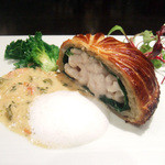 北海道産『白子』のパイ包み ピクルスとシェリービネガーのソース(コースに+600円)