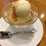 カフェ ピアーチェ - アッフォガード・カフェ@580円